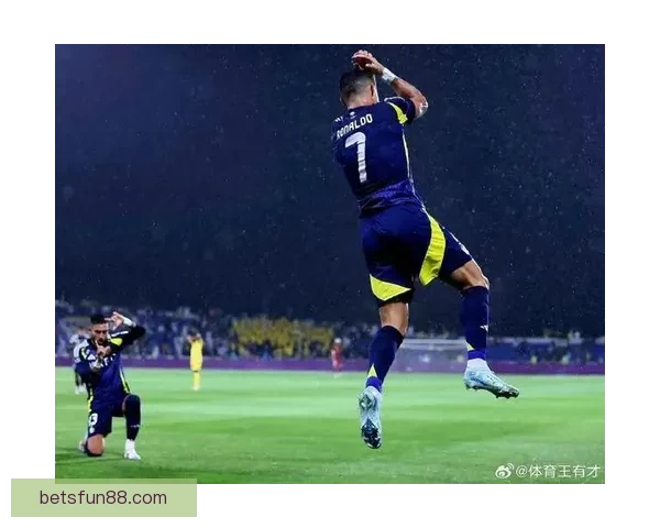 利雅得新月与布赖代2比2战平 穆罕默德梅特先拔头筹 莱昂纳多扳平比分 利雅得新月与布赖代2比2战平 穆罕默德梅特先拔头筹 莱昂纳多扳平比分