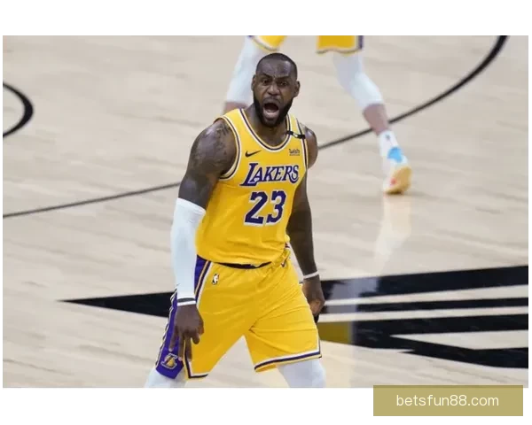 卡马拉单赛季进攻犯规突破百次 超越瓦莱乔成历史首人